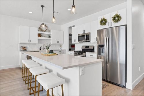unit-27-687 S Guy Ln, Ivins, UT, 84738-6501 | Card Image
