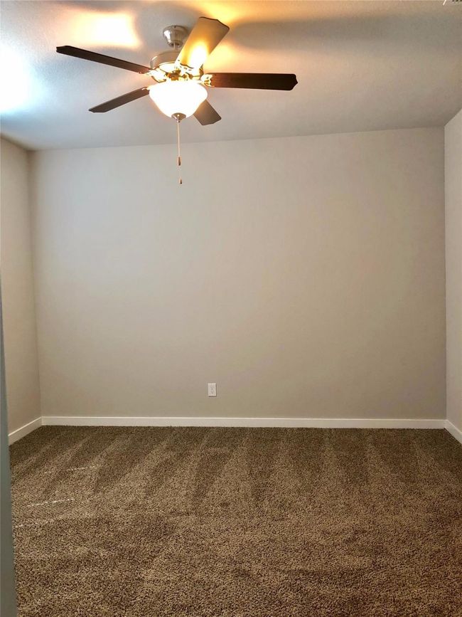 2 - 1003 W Sierra Vista Ct, Home with 6 bedrooms, 6 bathrooms and 2 parking in Midlothian TX | Image 5