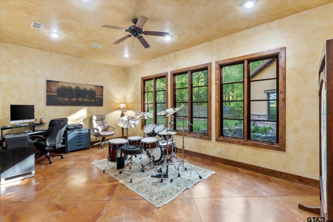 660 County Road 1334, Home with 4 bedrooms, 3 bathrooms and null parking in Pittsburg TX | Image 11