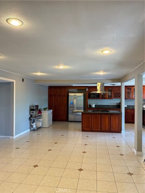 8812 Carmel Cir, Westminster, CA, 92683-6826 | Card Image