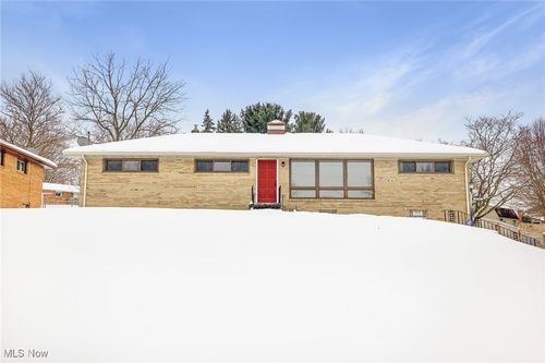 8736 Easy St Nw, Massillon, OH, 44646-1675 | Card Image