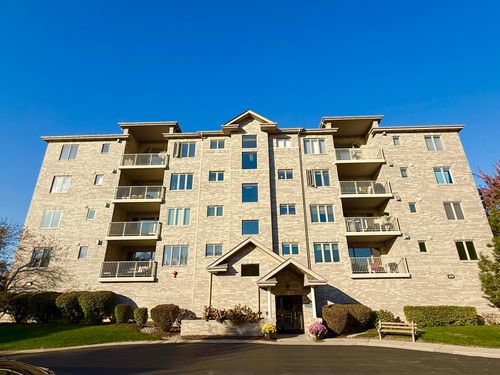 4b-11131 Waters Edge Dr, Orland Park, IL, 60467-5725 | Card Image