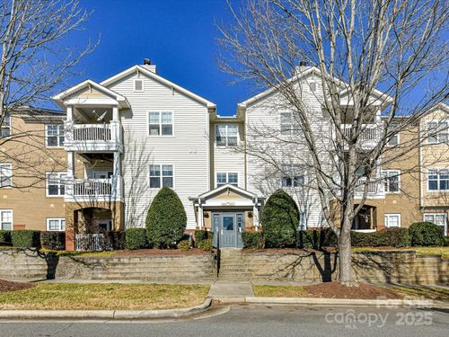 19763 Deer Valley Dr, Cornelius, NC, 28031-5671 | Card Image