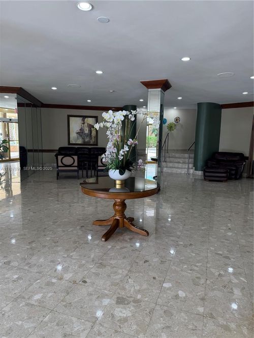 apt-1014-100 Golden Isles Dr, Hallandale Beach, FL, 33009-5825 | Card Image