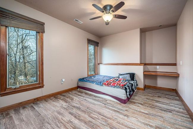 1605 Washington St, House other with 6 bedrooms, 5 bathrooms and null parking in Tonganoxie KS | Image 33
