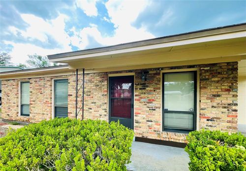 7310 Filbert Ln, TAMPA, FL, 33637-6404 | Card Image