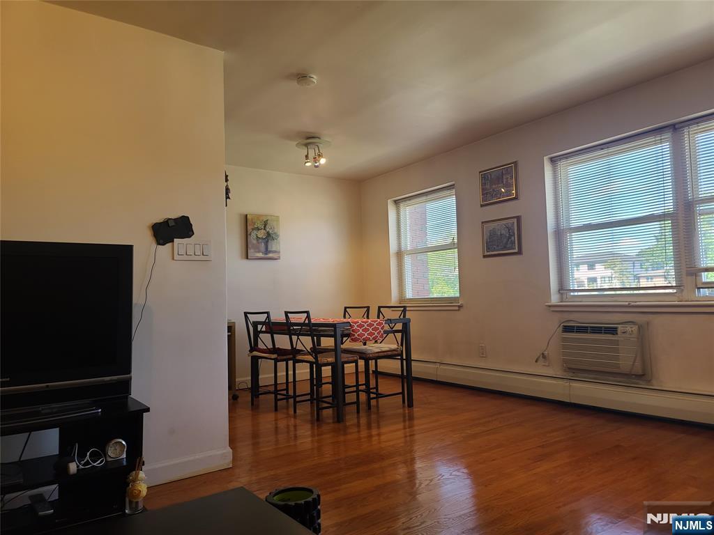 Residential Lease in Fort Lee 4