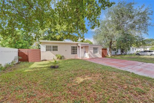 6310 Mayo St, Hollywood, FL, 33023-2251 | Card Image