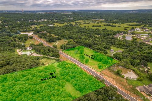 4663 Oak Timber Dr, Tulsa, OK, 74131 | Card Image