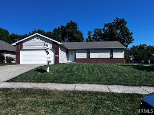 8802 Spring Forest Dr, Fort Wayne, IN, 46804-6443 | Card Image