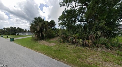 16427 Strauss Ave, Port Charlotte, FL, 33954-1425 | Card Image
