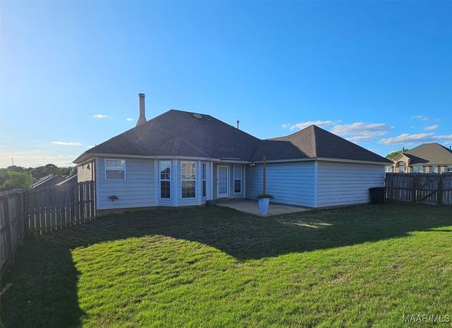 Fenced-in Backyard | Image 29