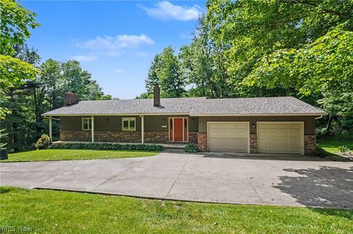 2882 Sharon Copley Rd, Medina, OH, 44256-7407 | Card Image