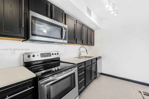 apt-302-1876 Sw 11th Ter, MIAMI, FL, 33135-5158 | Card Image