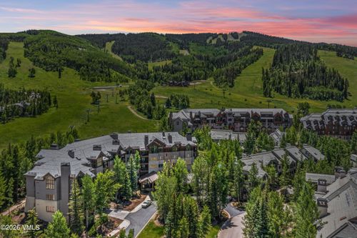 r107-15 Highlands Ln, Beaver Creek, CO, 81620-5403 | Card Image