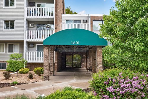 379-1601 N Innsbruck Dr, Fridley, MN, 55432-6024 | Card Image