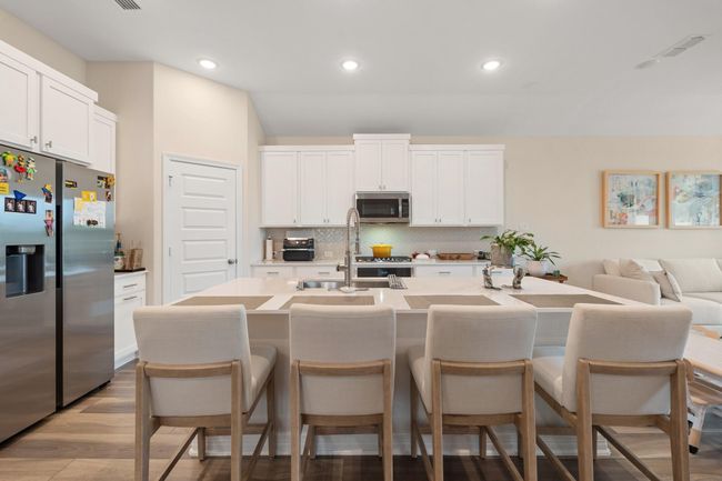 28911 Laurel Grove Ln, House other with 4 bedrooms, 3 bathrooms and 2 parking in Fulshear TX | Image 6