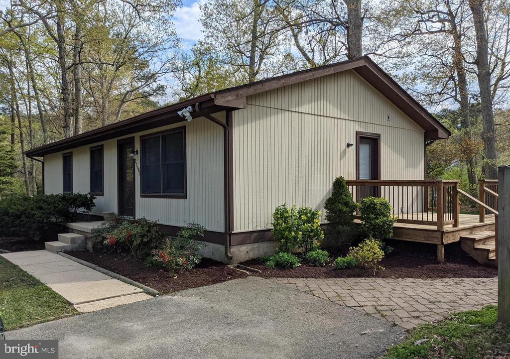 Residential Lease in LEXINGTON PARK 2