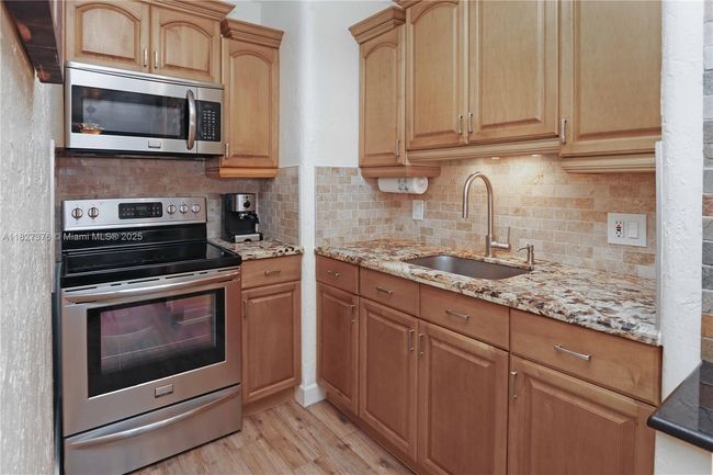 APT-3A - 3300 N Surf Rd, Condo with 1 bedrooms, 1 bathrooms and null parking in Hollywood FL | Image 13