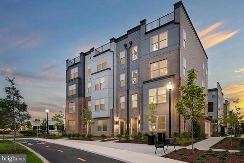 66-2152 Glacier Rd, HERNDON, VA, 20170-5545 | Card Image