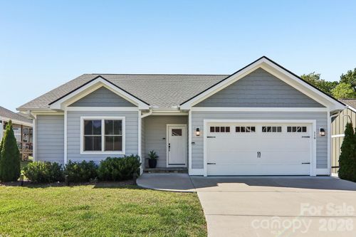 119 Olde Oak Way, Hendersonville, NC, 28792-0564 | Card Image