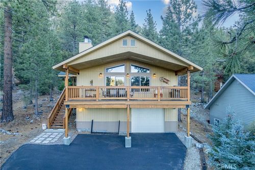 15028 Chestnut Dr, Pine Mountain Club, CA, 93222-4208 | Card Image