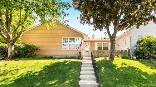 175 Theodore Drive, Brookhaven, NY, 11727 | Card Image