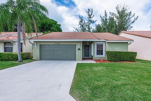 5645 American Cir, Delray Beach, FL, 33484-8566 | Card Image