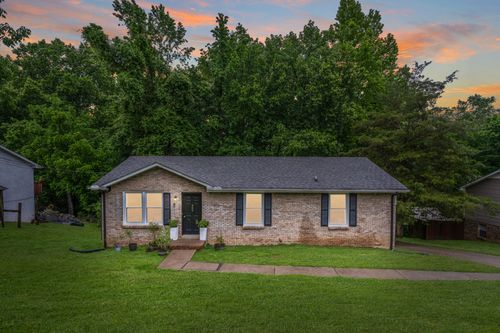 409 Needlewood Dr, Clarksville, TN, 37040-4749 | Card Image