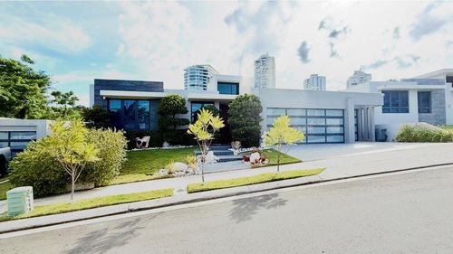 102 La Casona Arranda, GUAYNABO, PR, 00966 | Card Image