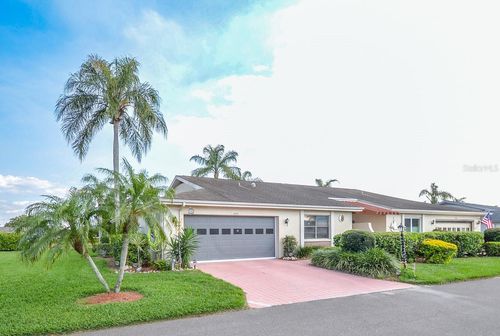 na-2410 Lancaster Dr, SUN CITY CENTER, FL, 33573-6519 | Card Image