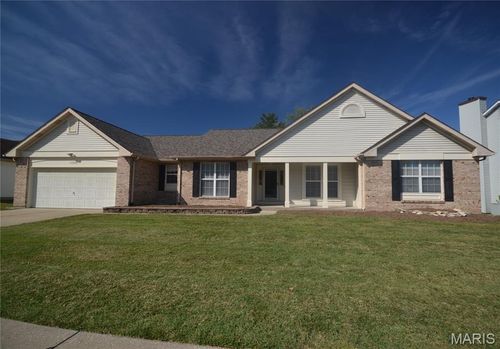 1026 Hawthorne Pl, O Fallon, IL, 62269-3717 | Card Image