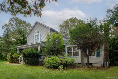 50 Argonne Road E, Southampton, NY, 11946 | Card Image