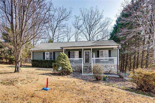 302 Trollinger St, Randleman, NC, 27317-1442 | Card Image