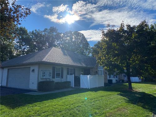 804 Barbra Ln, New Castle, PA, 16101-1056 | Card Image