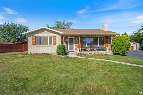 5572 S Avalon Dr, Murray, UT, 84107-6224 | Card Image