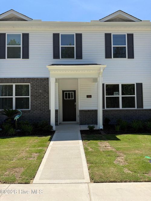 1024 Bayard Wootten Way, New Bern, NC, 28562-1312 | Card Image