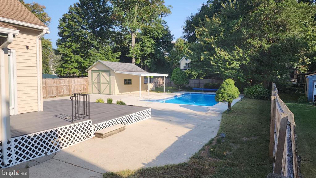 Walnut Ave, Pennsauken, NJ 08109