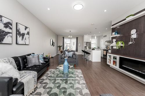 79-19501 74 Ave, Surrey, BC, V4N6V7 | Card Image