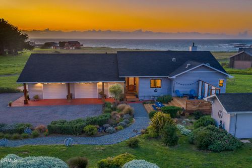 19251 Monterey Ave, Fort Bragg, CA, 95437-5621 | Card Image