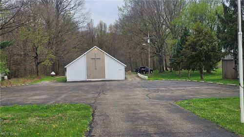 48443 Russia Rd, Amherst, OH, 44001-9507 | Card Image