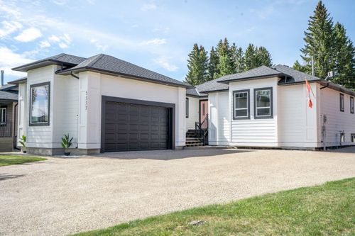 5333 55 Ave, Bashaw, AB, T0B | Card Image