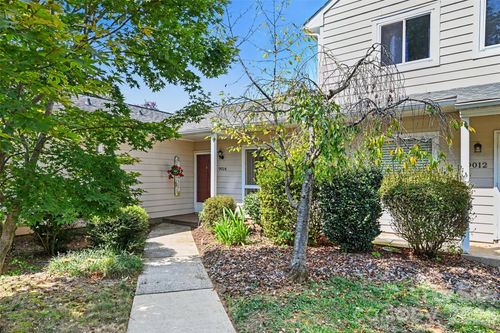 9014 Mcalpine Cove Court, Charlotte, NC, 28270 | Card Image
