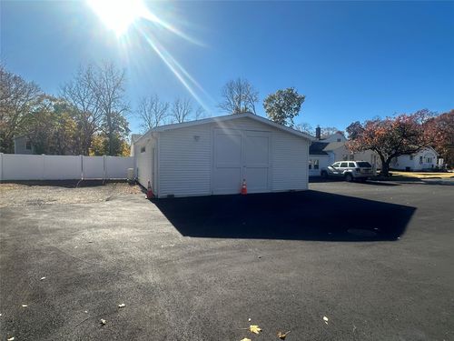 a-410 N Country Rd, Saint James, NY, 11780 | Card Image