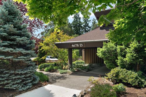 494d-4678 Elk Lake Dr, Victoria, BC, V8Z5M1 | Card Image
