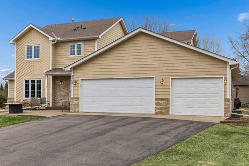 4159 Pennsylvania Ave, Eagan, MN, 55123-1582 | Card Image