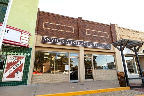 1816 26th St, Snyder, TX, 79549-2519 | Card Image