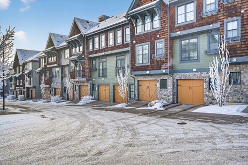 235 Ascot Cir Sw, Calgary, AB, T3H0X2 | Card Image