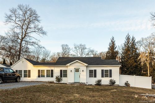 3 Cedar Rd, Sound Beach, NY, 11789-3119 | Card Image