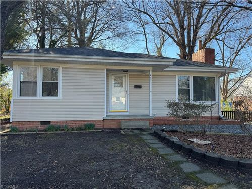 813 Idlewood Dr, Greensboro, NC, 27408-8717 | Card Image